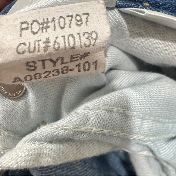 NWT AMO Tomboy Crop Loose Fit Relaxed Rise Vintage Embroidered Floral Jeans 26 - Picture 16 of 16